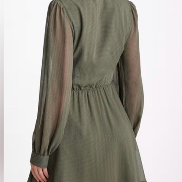Express Green Long Sleeve Dress size small NWT - Picture 9 of 9